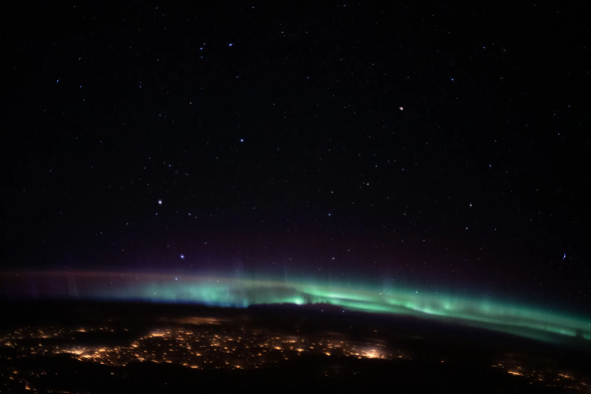 Astronomie et pollution lumineuse : les stratégies pour observer sans fuir la ville